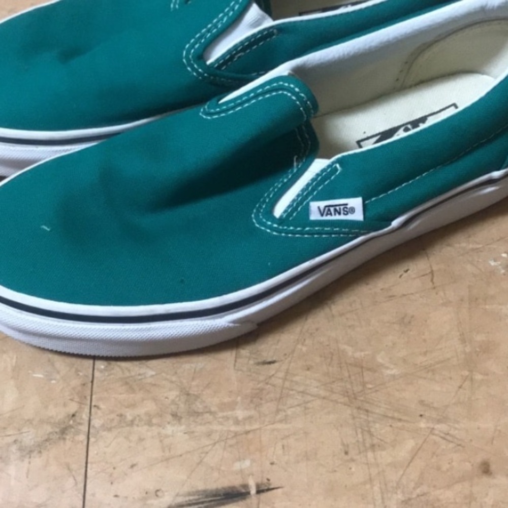 Vans - Picture 4 of 5